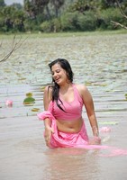 Roopa Kaur Spicy Pics